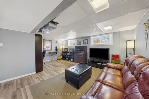 1089 Pinewood Place Kingston ON K7P 1K9