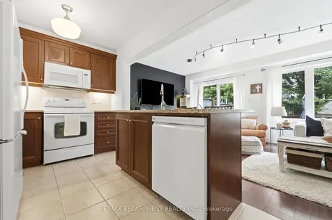 222 Fall Fair Way Hamilton ON L0R 1C0