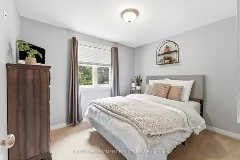 222 Fall Fair Way Hamilton ON L0R 1C0