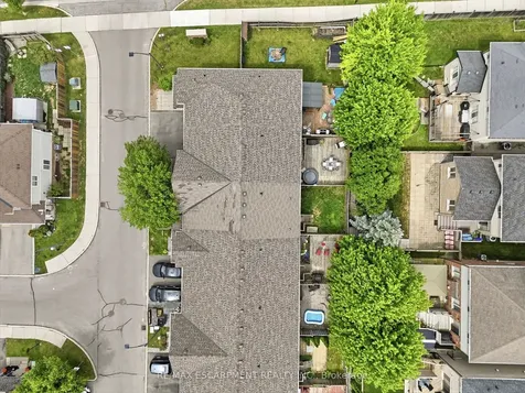 222 Fall Fair Way Hamilton ON L0R 1C0