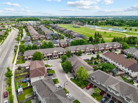 222 Fall Fair Way Hamilton ON L0R 1C0