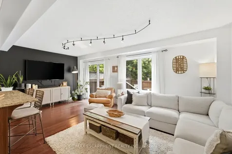 222 Fall Fair Way Hamilton ON L0R 1C0