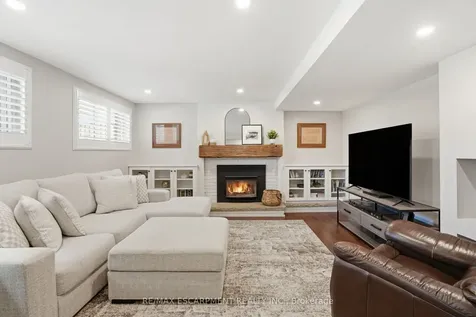 92 Watt Avenue Welland ON L3B 1J4