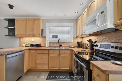 455 Wallace Avenue N Welland ON L3B 1R3