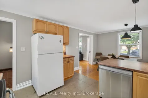 455 Wallace Avenue N Welland ON L3B 1R3