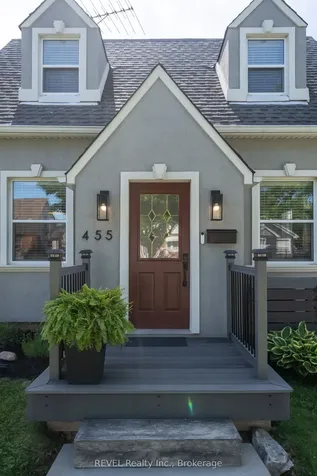 455 Wallace Avenue N Welland ON L3B 1R3
