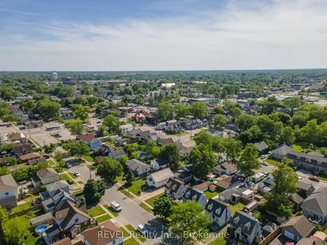 455 Wallace Avenue N Welland ON L3B 1R3