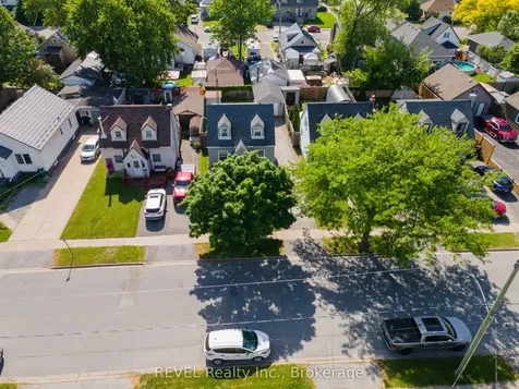 455 Wallace Avenue N Welland ON L3B 1R3