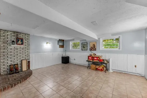 788 Mona Drive Kingston ON K7M 5C3