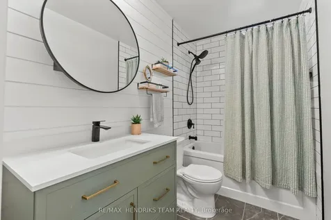 111 Meredith Drive St. Catharines ON L2M 6C5