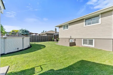 111 Meredith Drive St. Catharines ON L2M 6C5