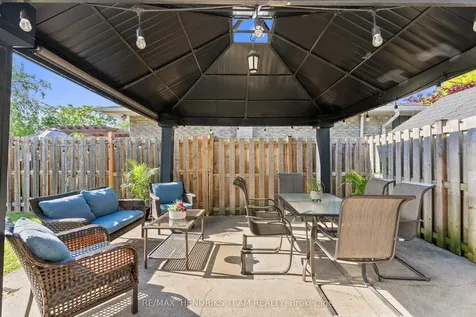 111 Meredith Drive St. Catharines ON L2M 6C5