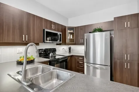 84 Stonehaven Drive Kanata ON K2M 0C1