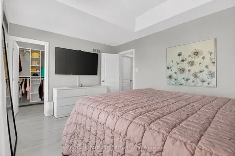84 Stonehaven Drive Kanata ON K2M 0C1