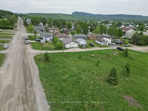 Pt Lt 13 Mckirdy Avenue Nipigon ON P0T 2J0