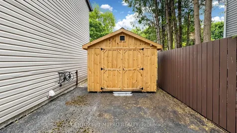 1043 12th Street E Owen Sound ON N4K 5V4