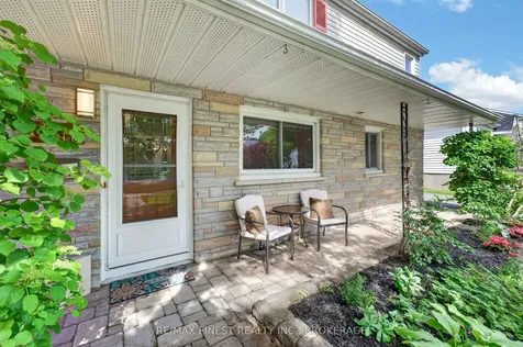 218 Kingscourt Avenue Kingston ON K7K 4P8