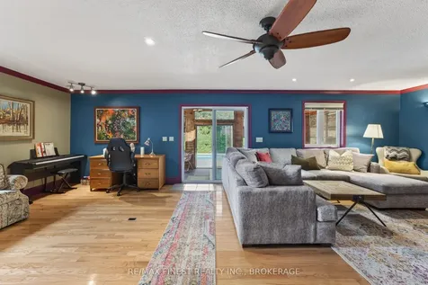 218 Kingscourt Avenue Kingston ON K7K 4P8
