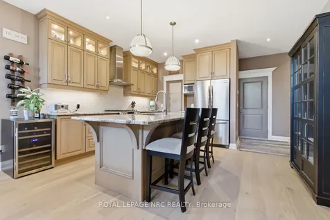 6 Tuscany Court St. Catharines ON L2S 0E2