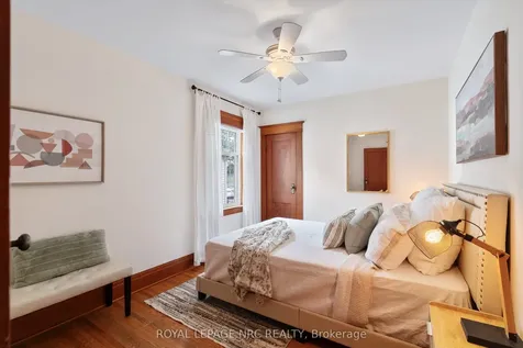 44 Beech Street St. Catharines ON L2R 2B7