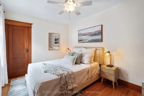 44 Beech Street St. Catharines ON L2R 2B7