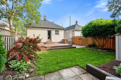 44 Beech Street St. Catharines ON L2R 2B7