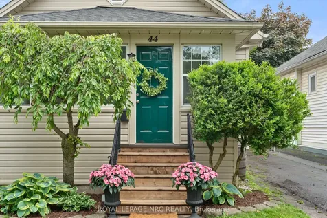44 Beech Street St. Catharines ON L2R 2B7