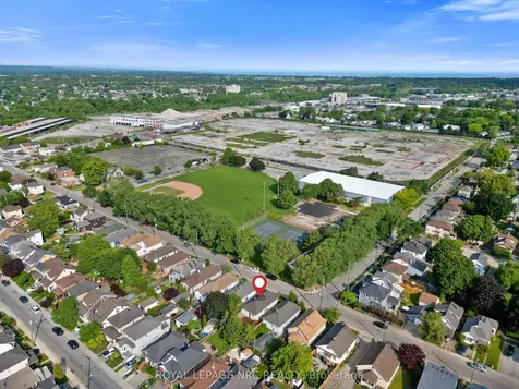 44 Beech Street St. Catharines ON L2R 2B7