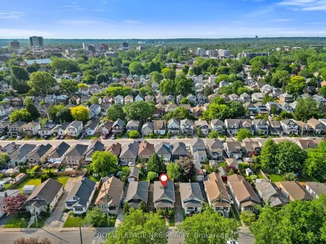 44 Beech Street St. Catharines ON L2R 2B7