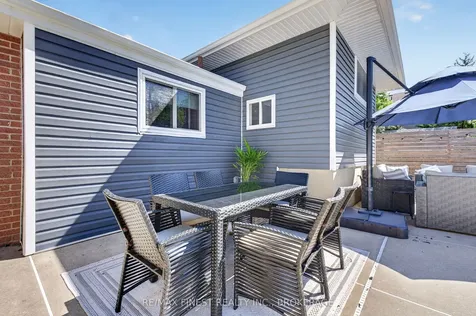1009 Wise Street Kingston ON K7P 2V9