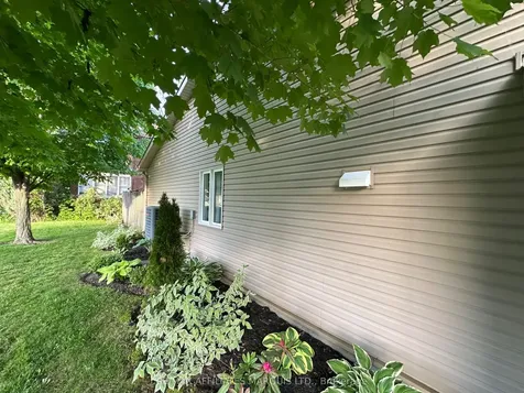 136 Fourth Street E Cornwall ON K6H 2H9