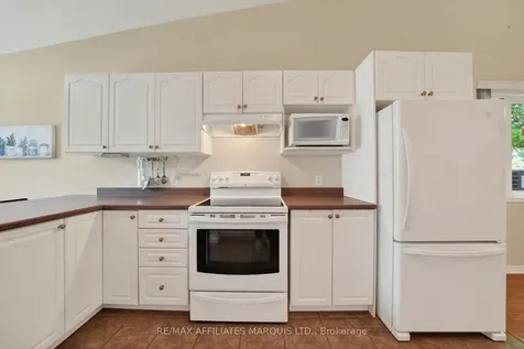 136 Fourth Street E Cornwall ON K6H 2H9