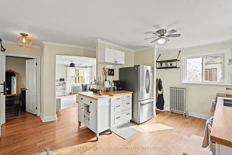 19 Bridge Street St. Catharines ON L2S 2V7