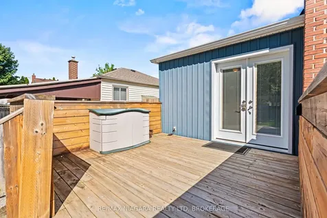 19 Bridge Street St. Catharines ON L2S 2V7