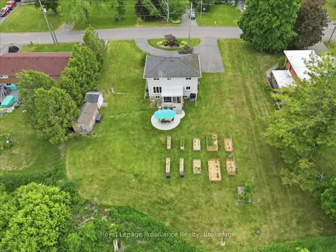 229 Henry Street Stirling-rawdon ON K0K 3E0