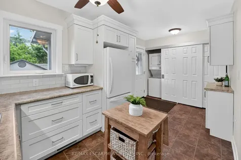 272 Cope Street Hamilton ON L8H 5B5