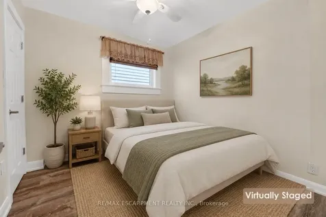 272 Cope Street Hamilton ON L8H 5B5