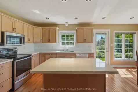 1183 Golf Course Road Lake Of Bays ON P1H 2J6