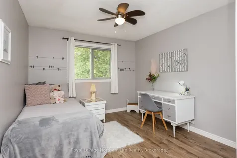 27 Little Down Lane North Bay ON P1B 8G2