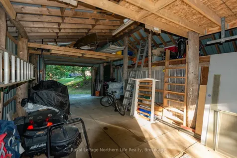 27 Little Down Lane North Bay ON P1B 8G2
