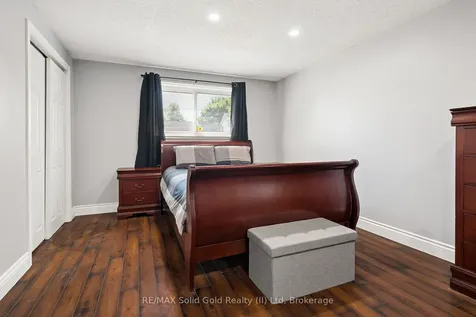 103 Belwood Crescent Kitchener ON N2C 1Z4