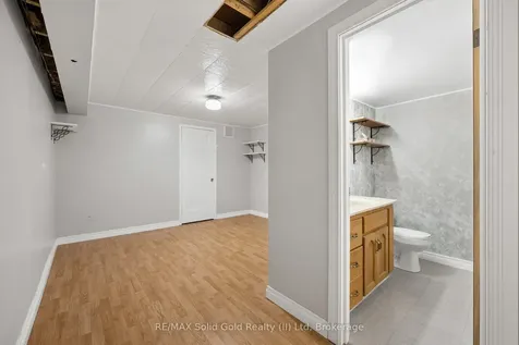 103 Belwood Crescent Kitchener ON N2C 1Z4