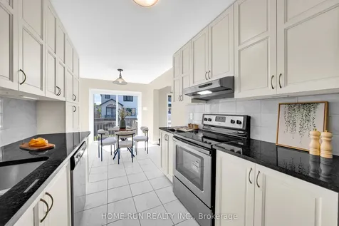 219 Halyard Way Kanata ON K2T 0L2