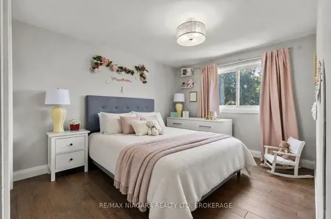 30 Orlando Drive St. Catharines ON L2N 6X4