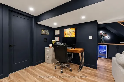 30 Orlando Drive St. Catharines ON L2N 6X4