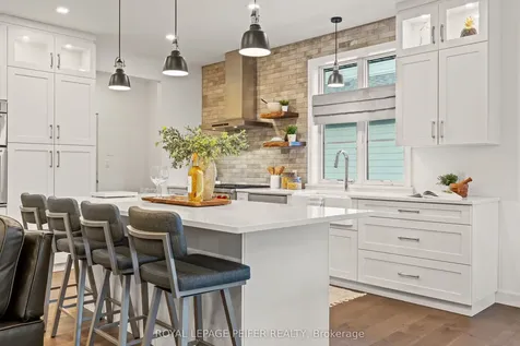 53 Detroit Chatham-kent ON N7M 0J4