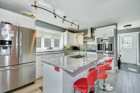 294 Holland Lake Bancroft ON K0L 1C0