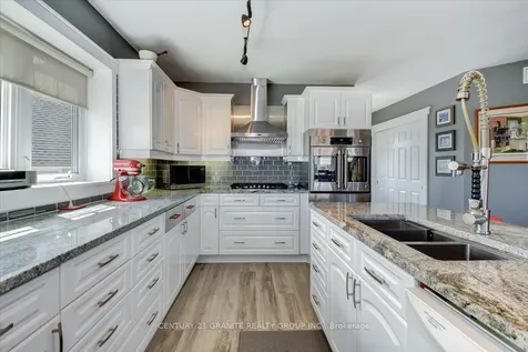 294 Holland Lake Bancroft ON K0L 1C0