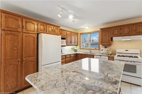 222 Cornell Central Elgin ON N5L 1A5