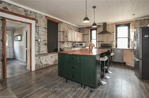 75486 Bluewater Highway Road Bluewater ON N0M 1G0